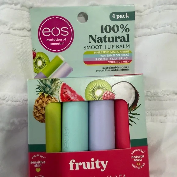 Scalp Exfoliator, Lymphatic Face Brush and Lip Balm Set - Picture 5 of 5